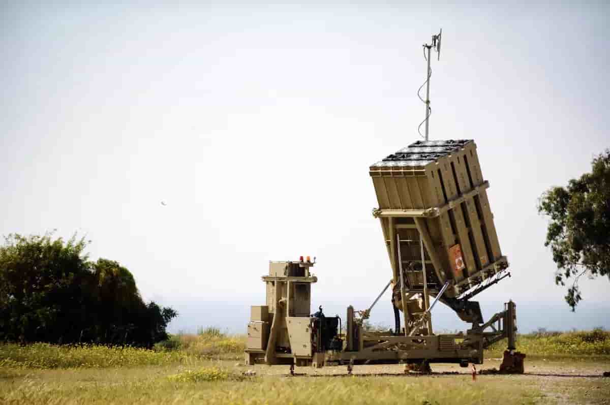 Une batterie Iron Dome déployée à proximité de la ville d'Ashkelon, au nord de la Bande de Gaza, en 2011.