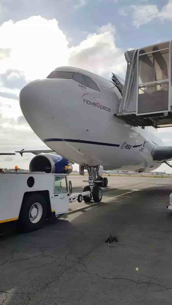 a310