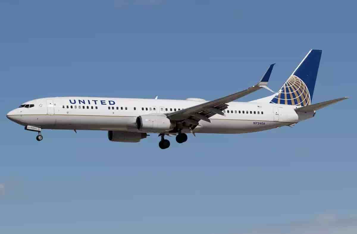 n73406-united-airlines-boeing-737-924wl_PlanespottersNet_932854_dd068beaef_o