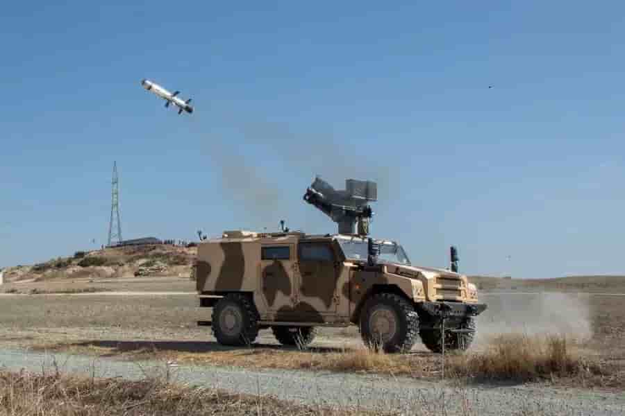 Tir d'un missile MMP depuis un Sherpa lors de la démonstration LYNKEUS.