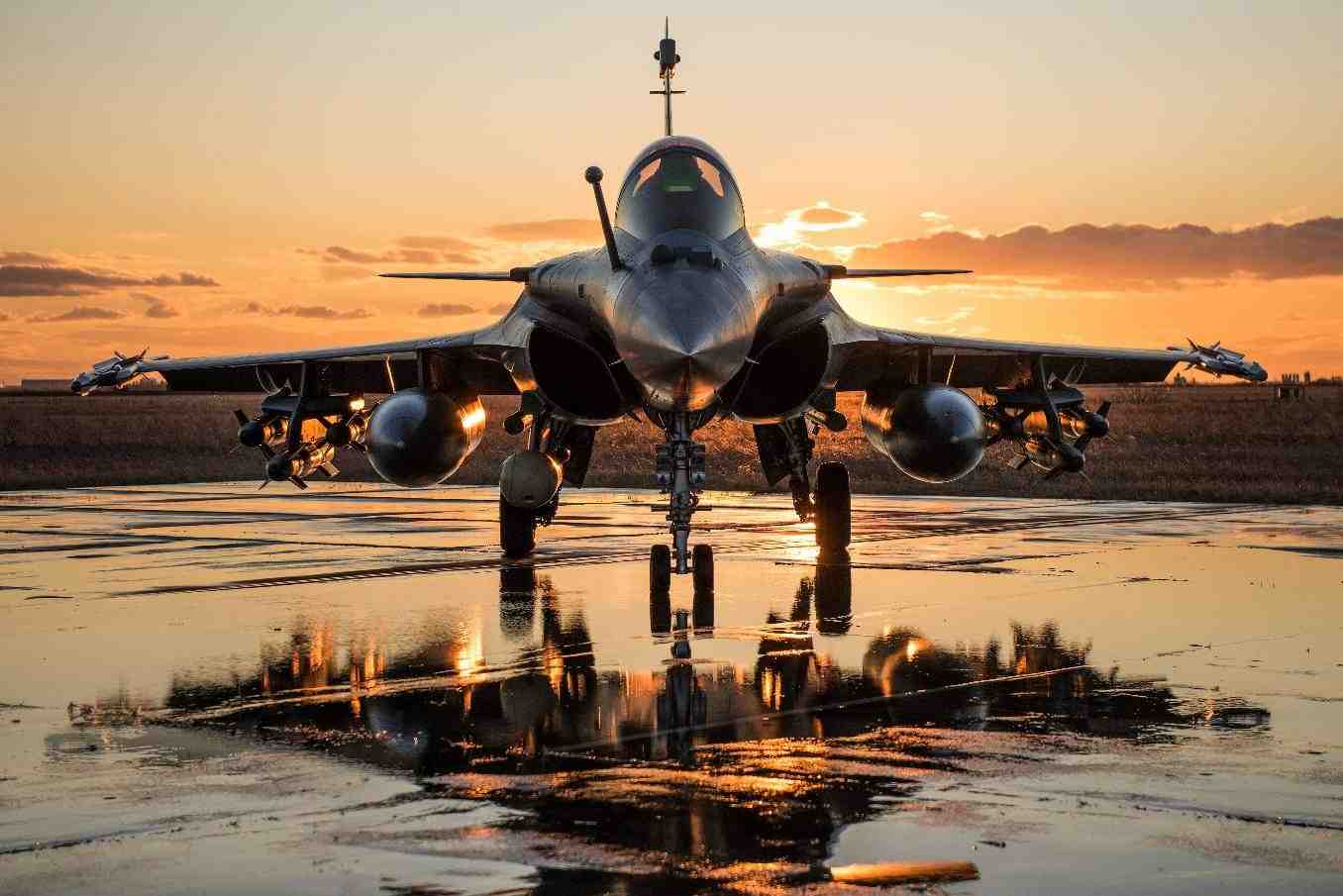 Dans le cadre du remplacement de ses avions de combat, la Suisse s'intéresse au Rafale, au Gripen E, à l'Eurofighter, au F-35A et au F/A-18 Super Hornet.
