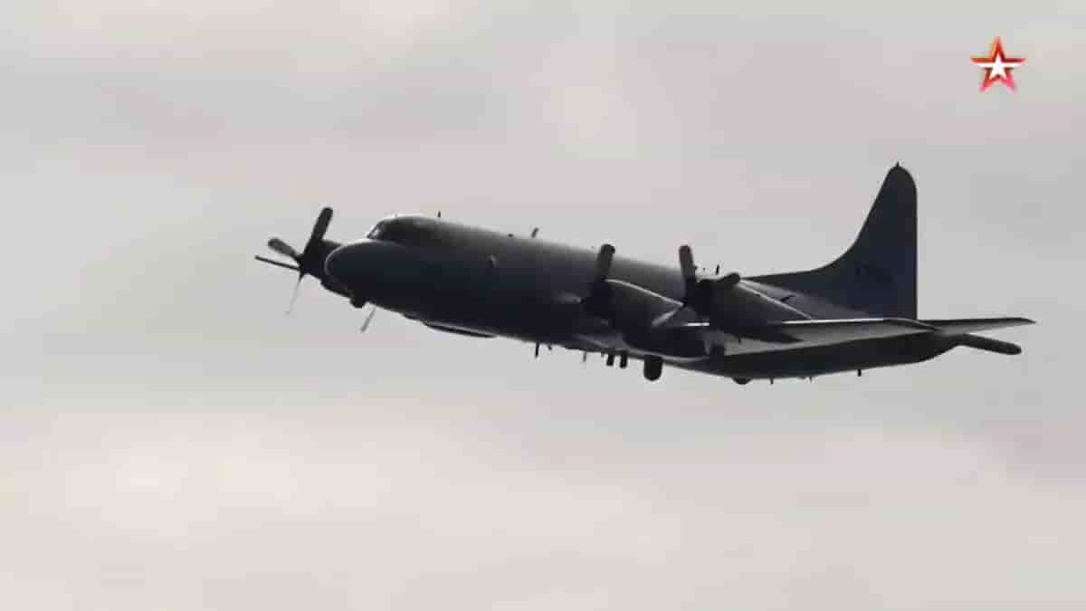 P-3C Orion norvégien après avoir largué une bouée accoustique proche du SNLE Knyaz Vladimir.