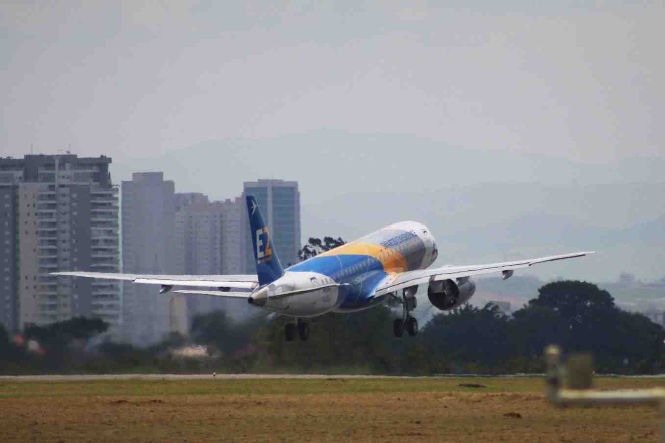 Embraer 190-E2