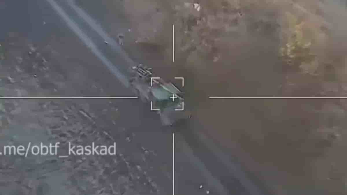 Zala Lancet endommageant un CAESAr ukrainien.