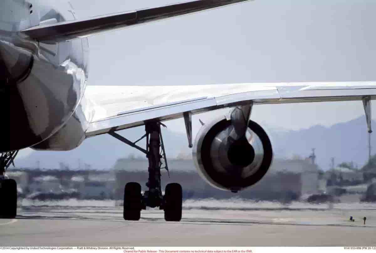 PW4000-94_MD11