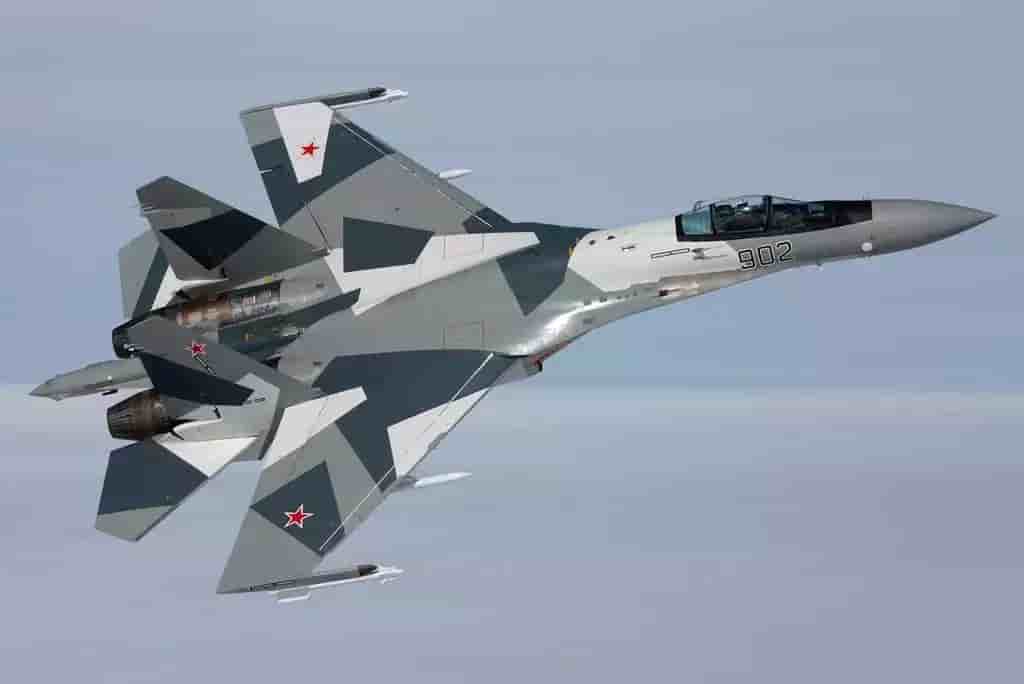 Su-35 russe.