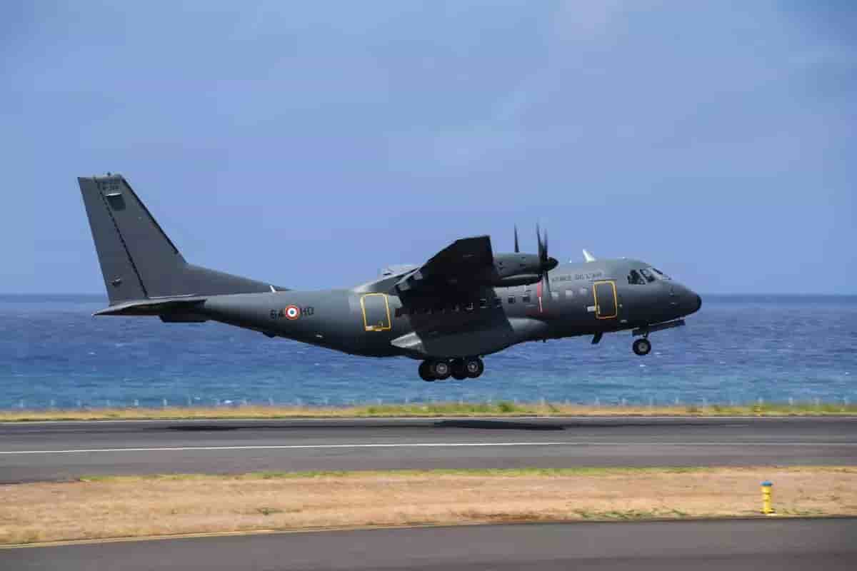CN235-300 de l'Armée de l'Air et de l'Espace.