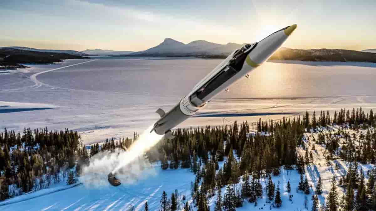 Image de synthèse d'une munition Ground Launched Small Diameter Bomb tirée depuis un M270 MLRS.