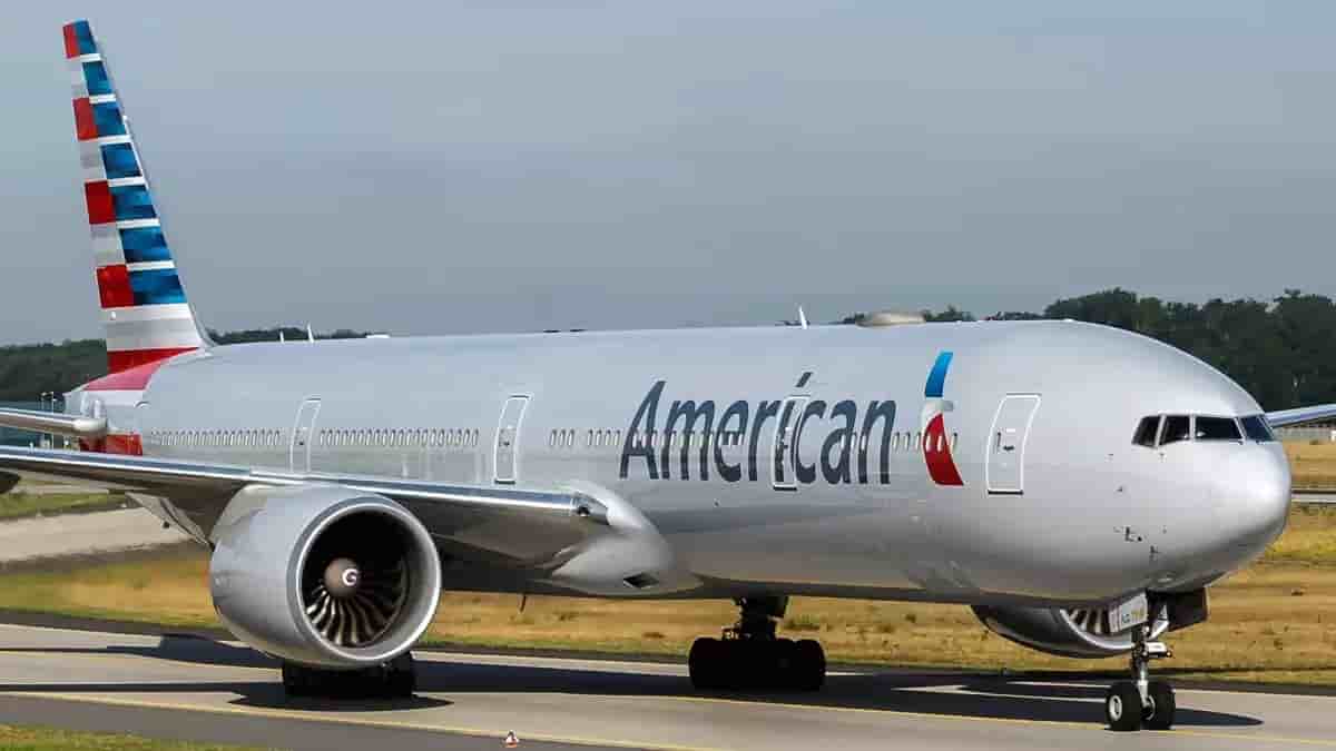 1600px-American_Airlines_Boeing_777-300ER_(N719AN)_at_Frankfurt_Airport