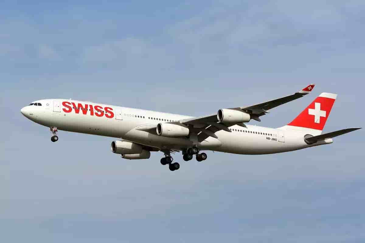 Swiss_International_Airlines,_Airbus_A340-300_HB-JMO_NRT_(19433556873)