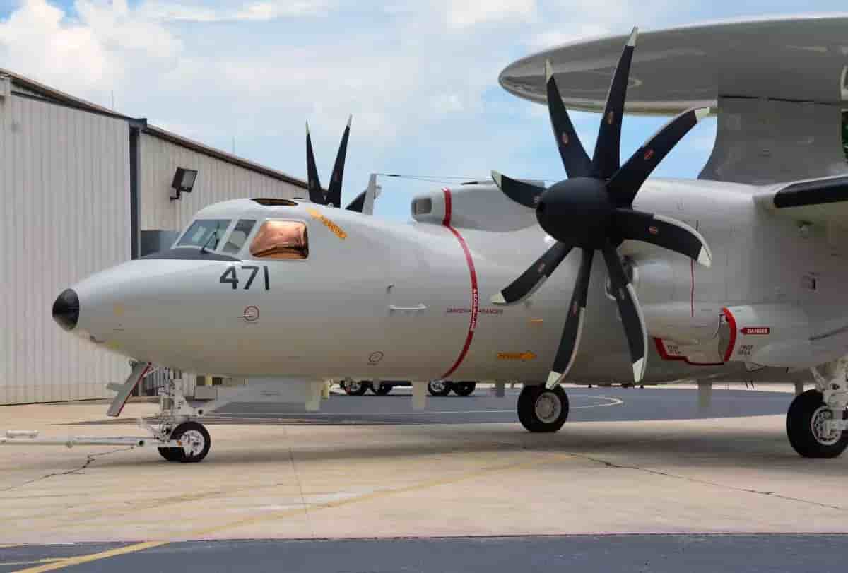 Premier AEW&C E-2D Hawkeye (n°471) de la JASDF.