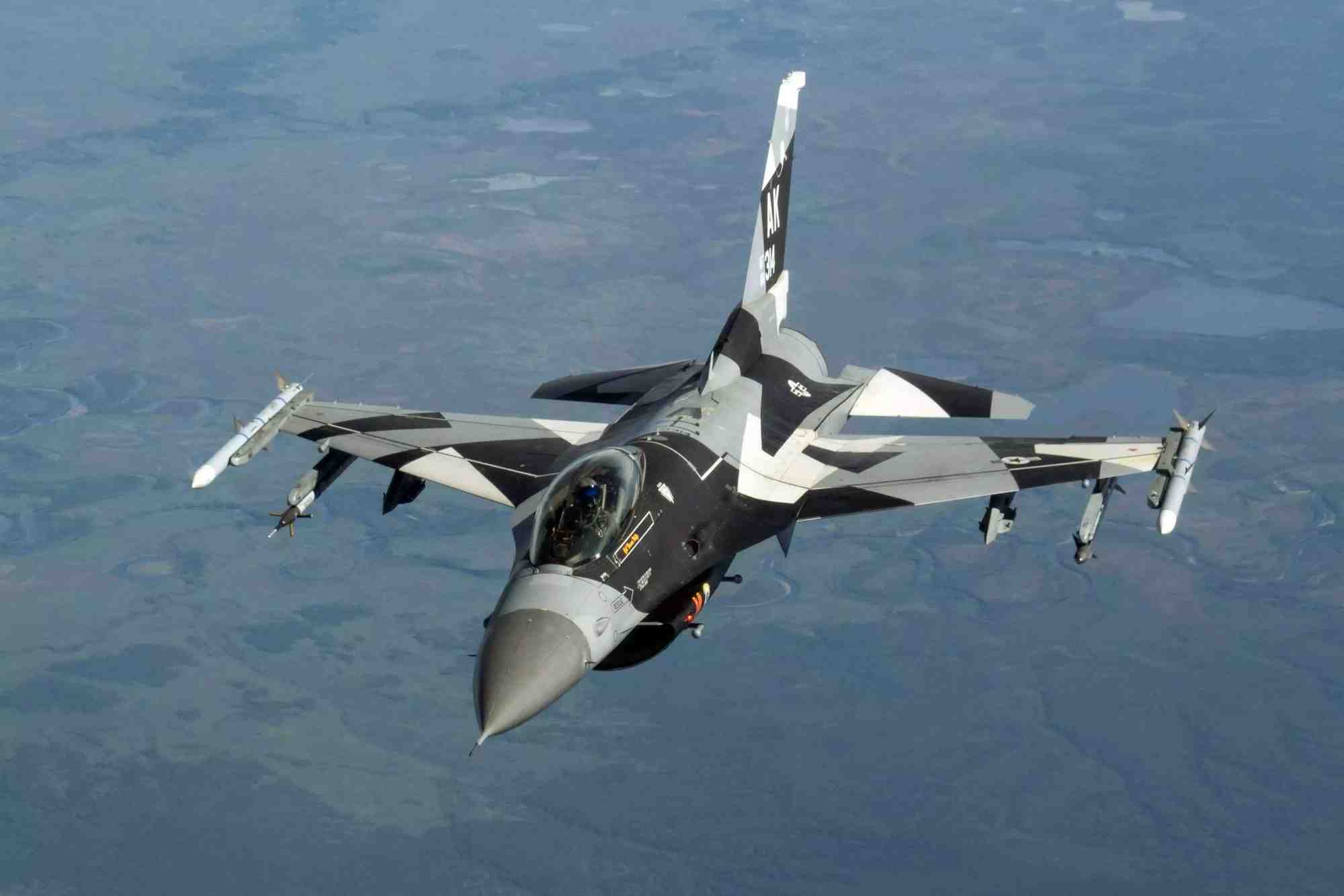 F-16 Agresseur de l'US Air Force durant Red Flag Alaska 21-2.