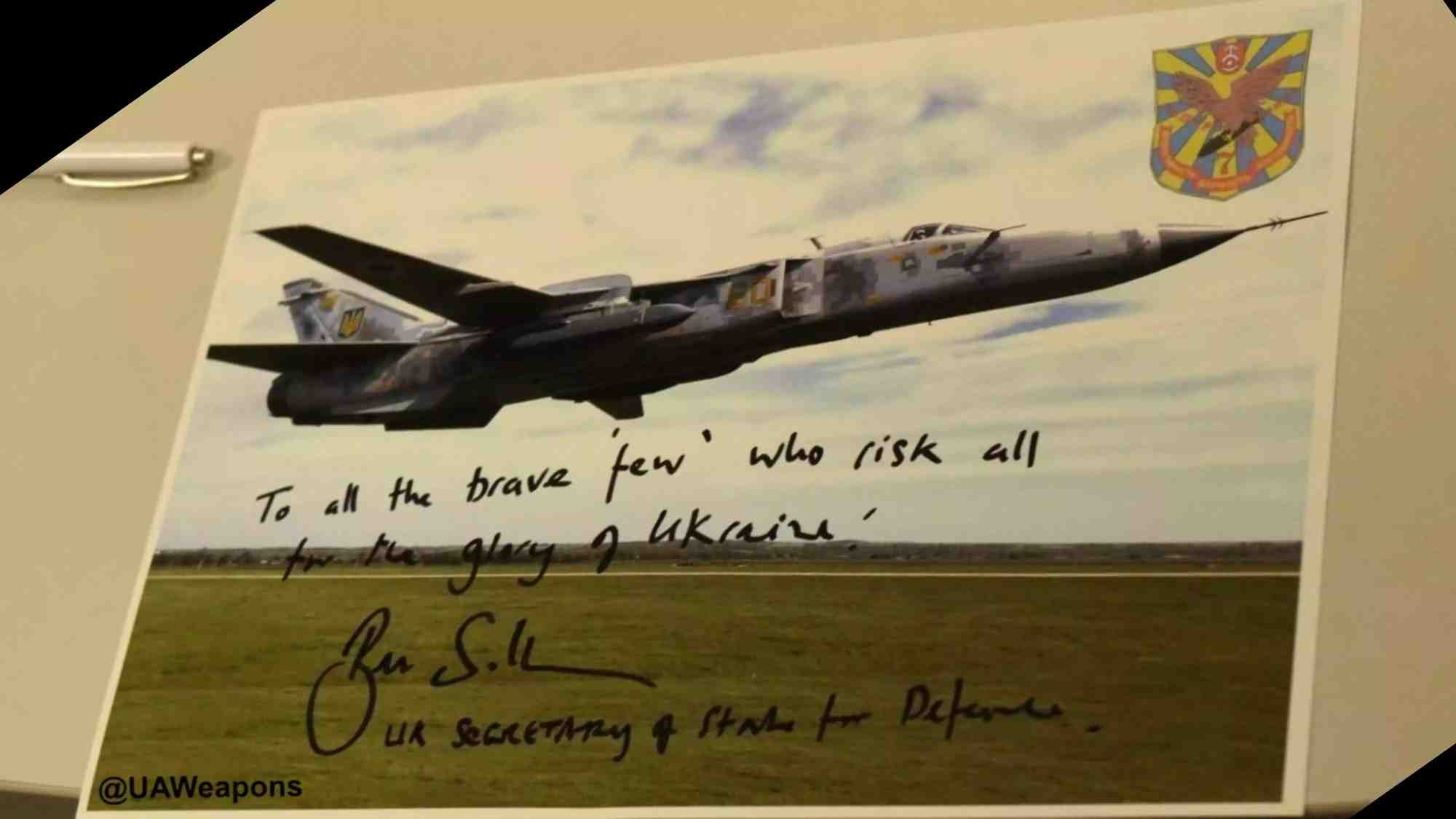Su-24MR (Yellow 60) ukrainien équipé d'un missile Storm Shadow.