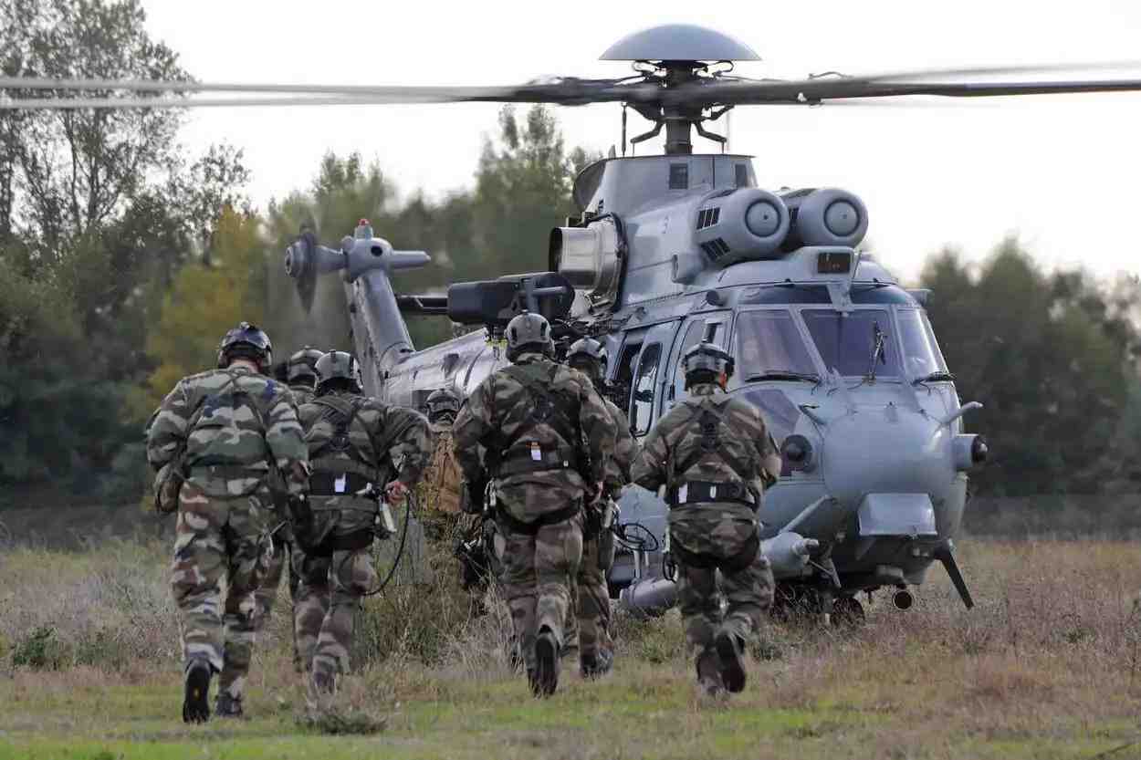 met-troops