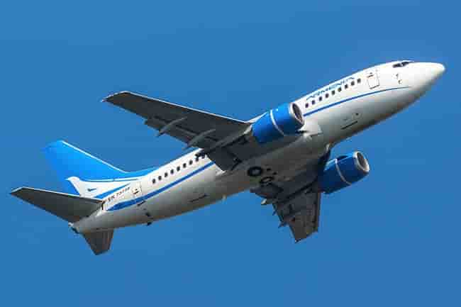 Boeing 737-500 d'Armenia AirCompany