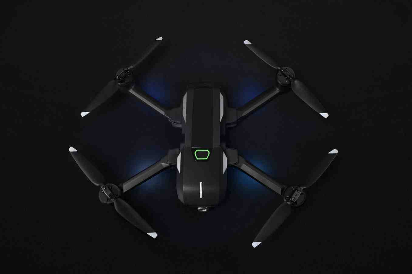 Le Mantis-Q est également un drone pouvant être piloté grâce à des commandes vocales.