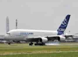 L'A380 toujours aussi impressionnant sur piste.