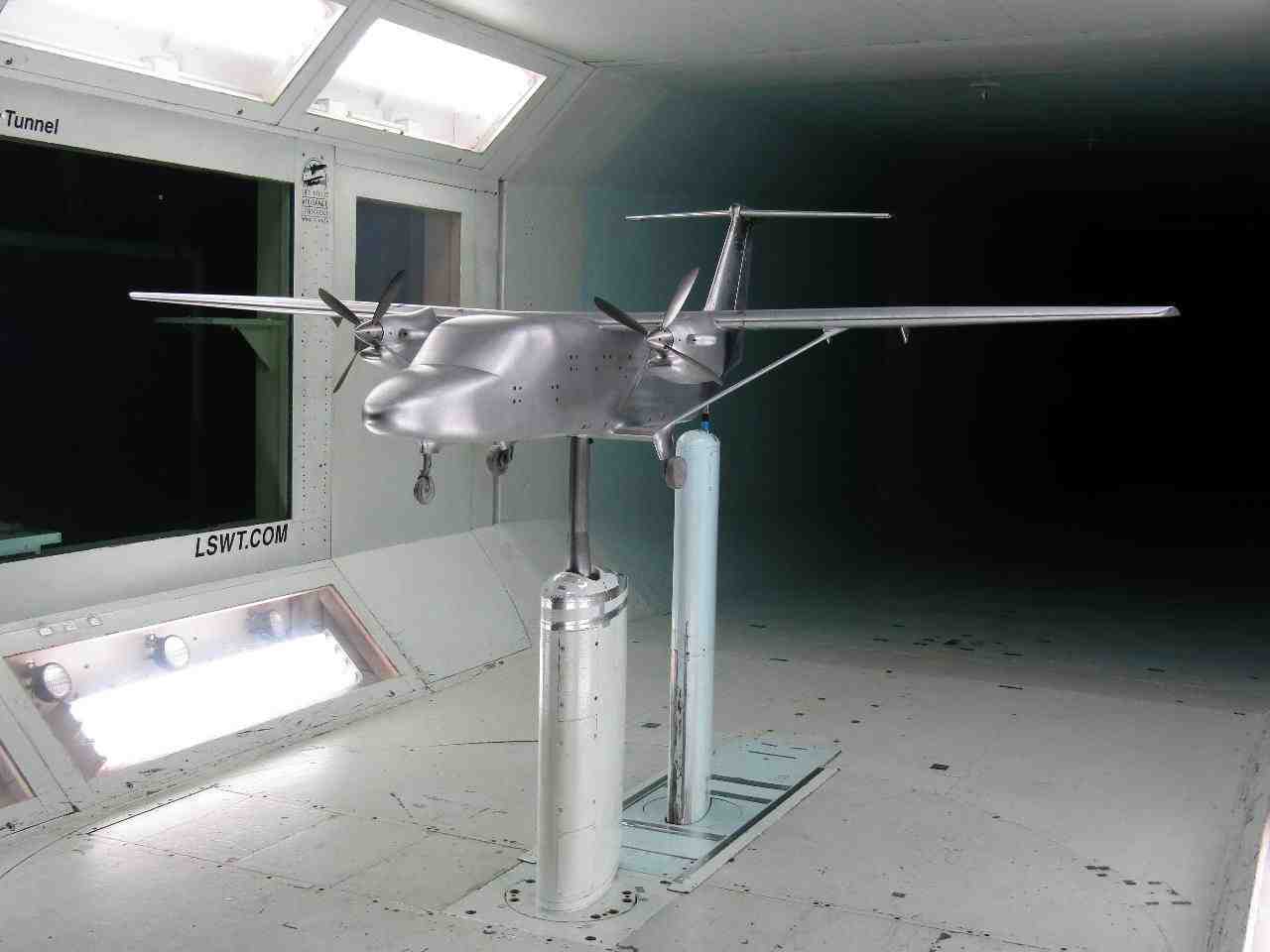 La maquette du futur Cessna SkyCourier, qui est actuellement soufflée en vue de valider le dessin final de l'appareil.