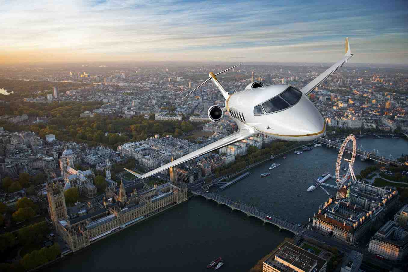 Le Bombardier Challenger 350 pourra bientôt atterrir à l'aéroport de London City Airport.