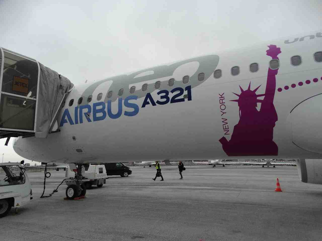 L'A321 LR sur le tarmac de l'aéroport du Bourget