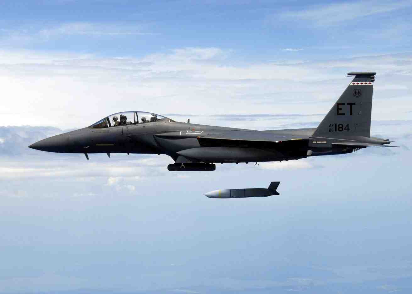 Le JASSM-ER est opérationnel sur F-15E.