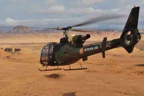 Deux hélicoptères Gazelle de l'EALAT se sont crashés.
