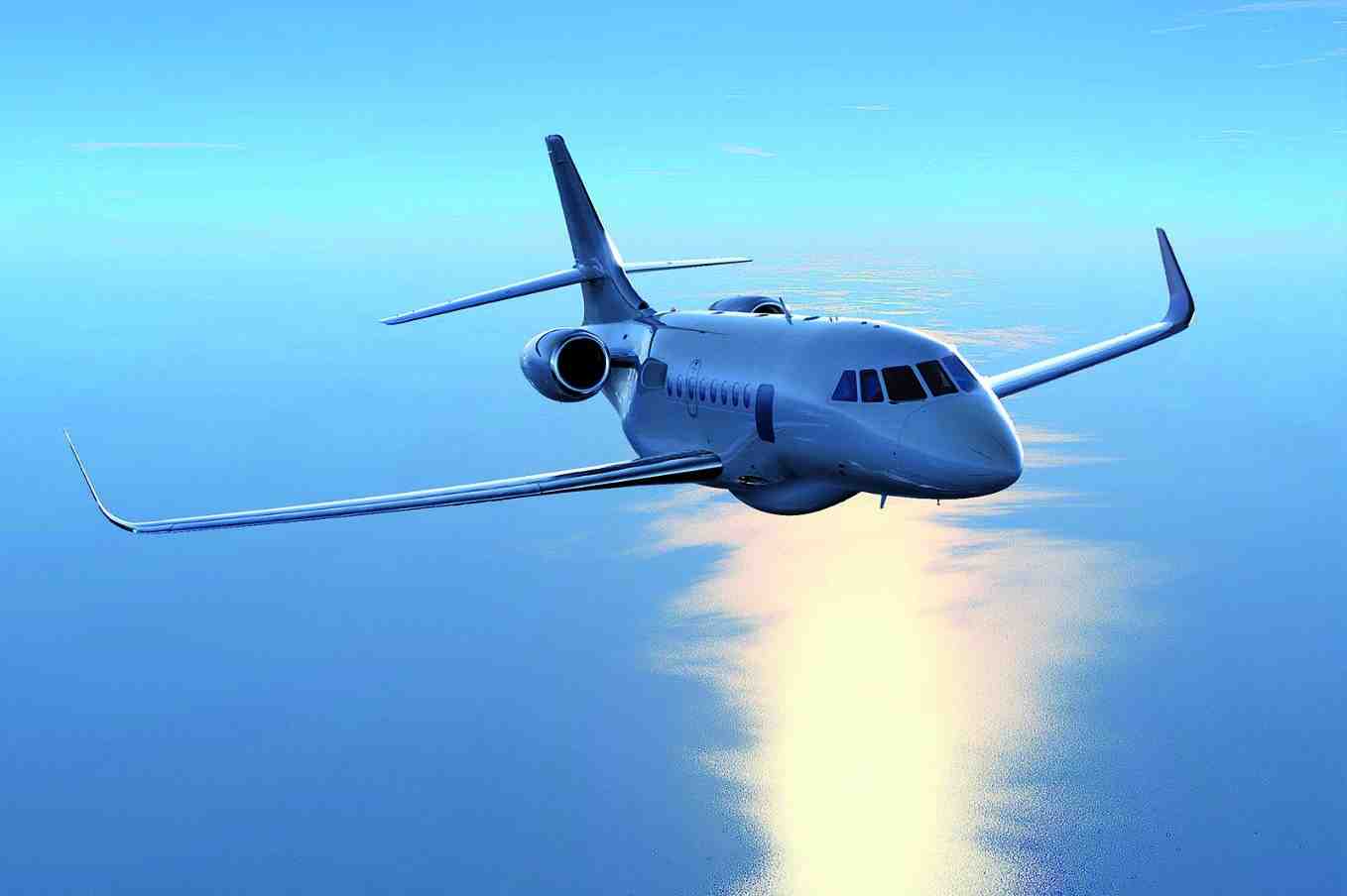 Falcon 2000 MRA.