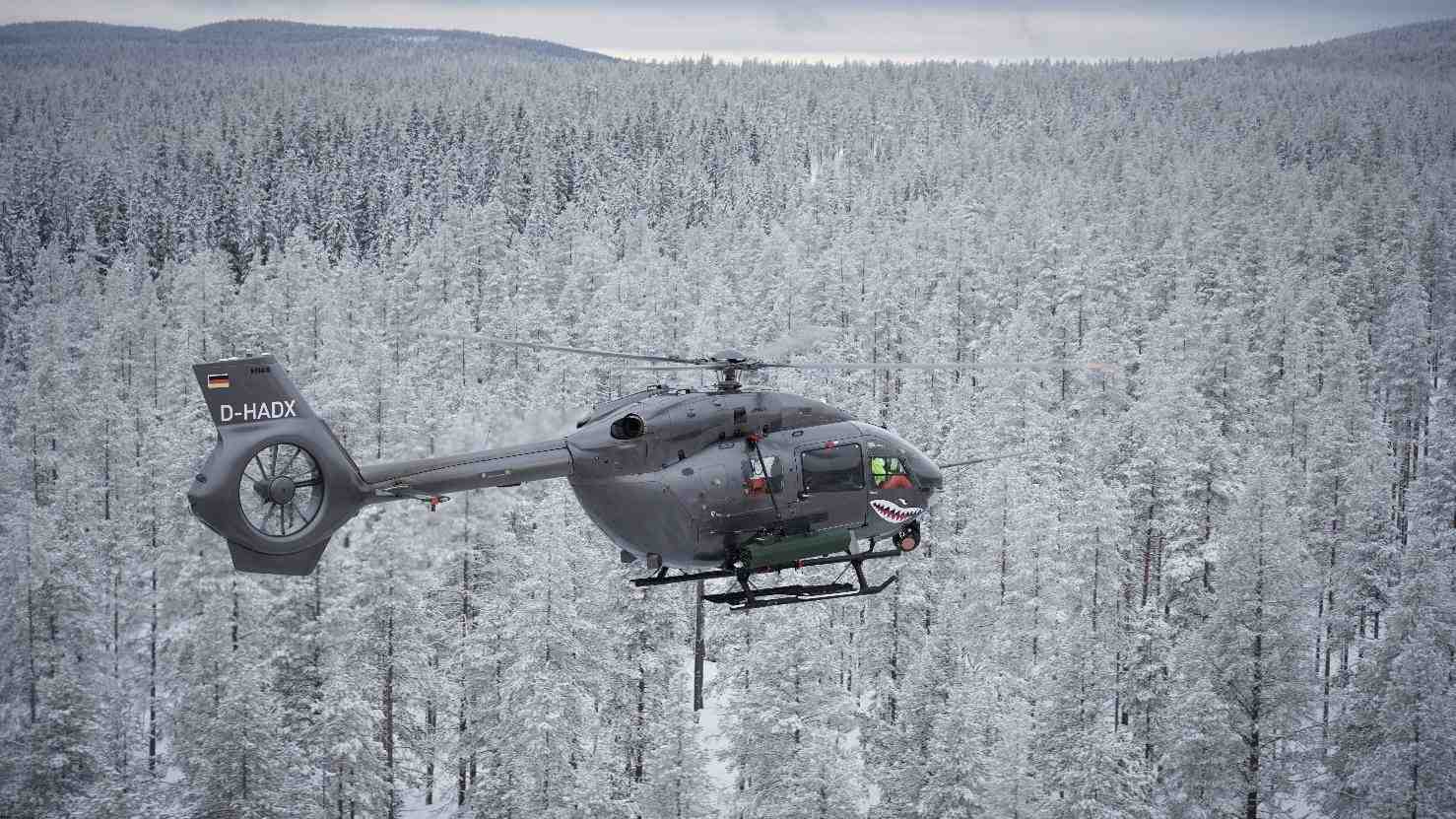 Le H145M a démontré sa capacité à tirer des roquettes guidées.