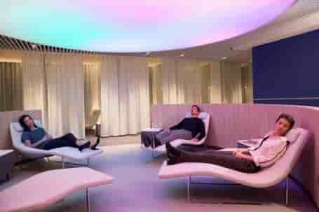 Espace relaxation du salon business du Hall L de Roissy CDG2