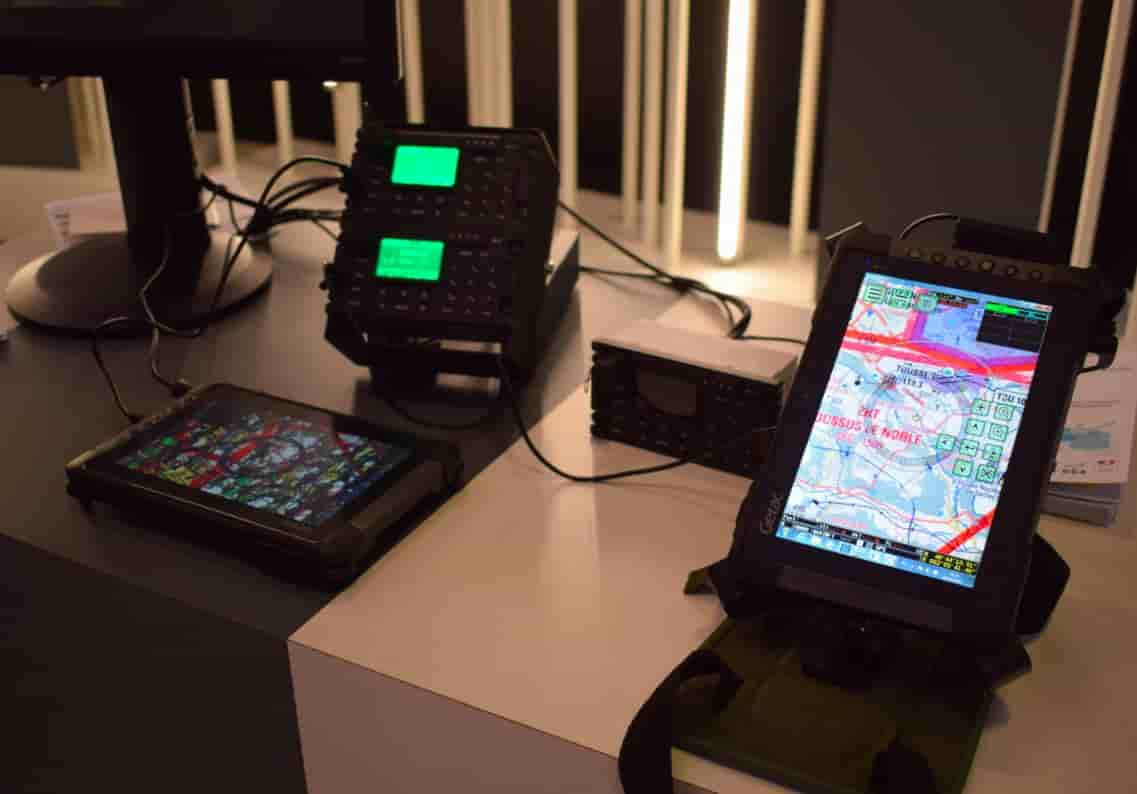 NUMESIM met en oeuvre une tablette tactile est un boitier de liaison.