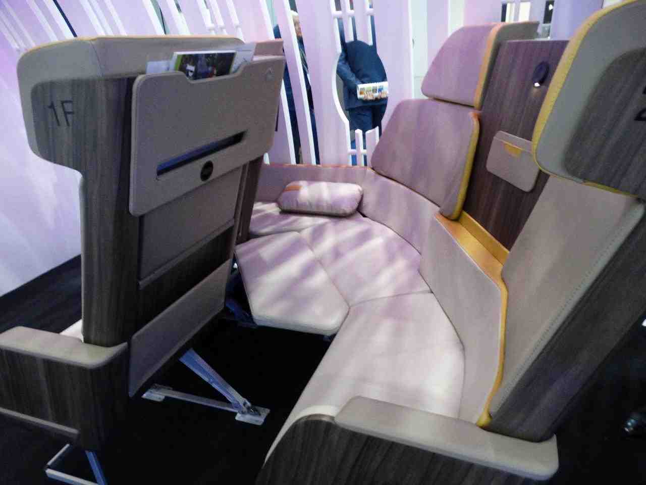 Le siège "Settee Corner" développé par Airbus et Geven