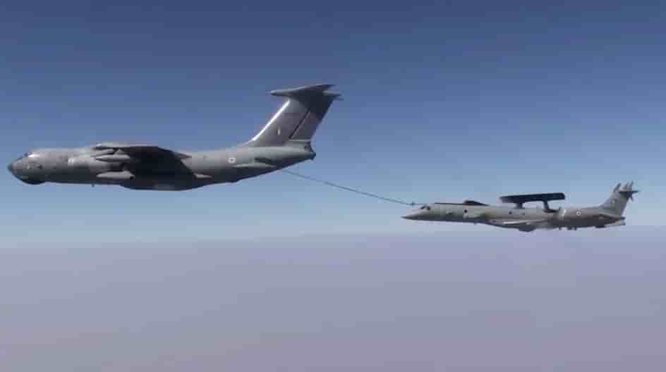 IL-78 refuels Embraer 145 AEW&C.