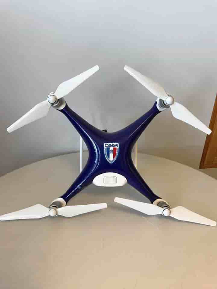 CM Drones se charge de mettre le drone aux couleurs de l'unité qui l'utilisera.