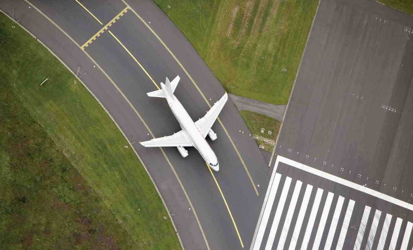 The goal is to reduce fuel cosumption and emissions during taxiing.
