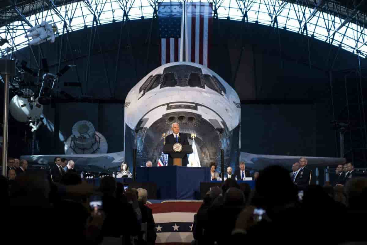 "Mettons-nous au travail !", a conclu Mike Pence.
