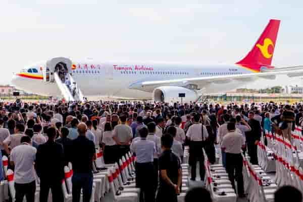 Tianjin Airlines a réceptionné le premier Airbus A330 sorti du nouveau centre de livraisons.