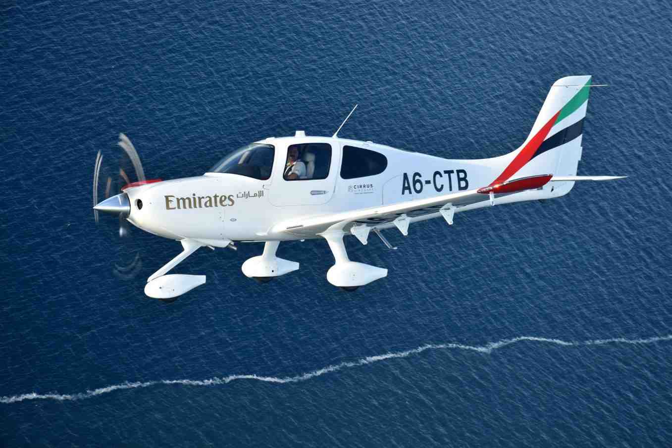 Cirrus SR22 G6.