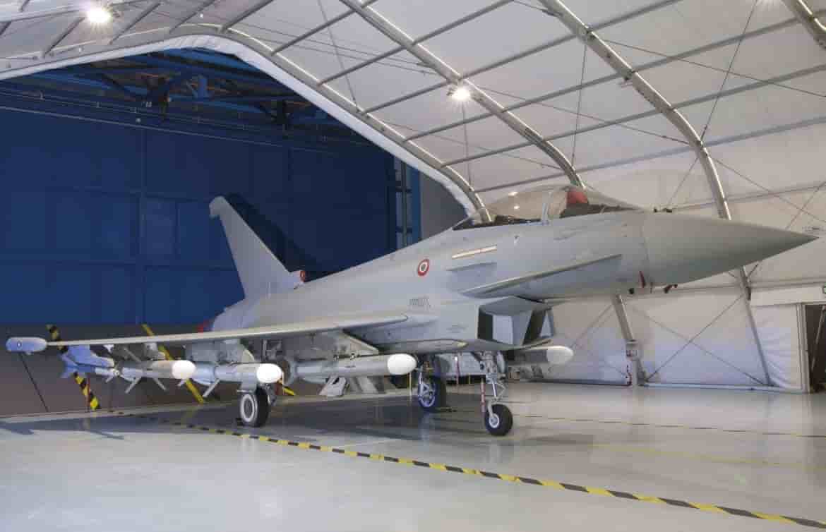 Le Typhoon équipé de missiles air-mer Marte de MBDA. Ils donneraient une capacité anti-navire au chasseur