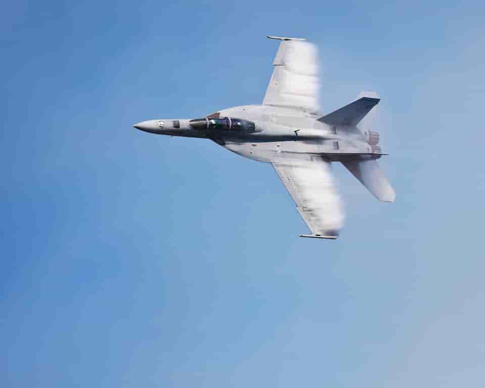 En attendant le remplacement de sa flotte de CF-18, le Canada va s'équiper des 18 Super Hornet.