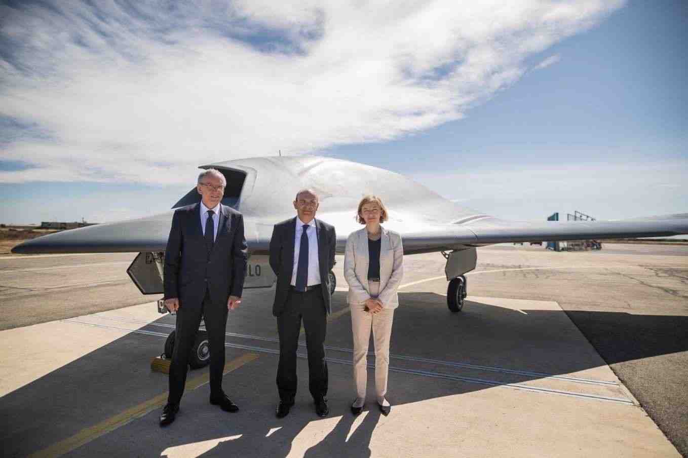 From left: Joël Barre, Eric Trappier and Florence Parly.