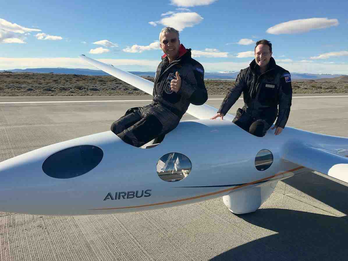 Pilots Jim Payne (left) and Morgan Sandercock.