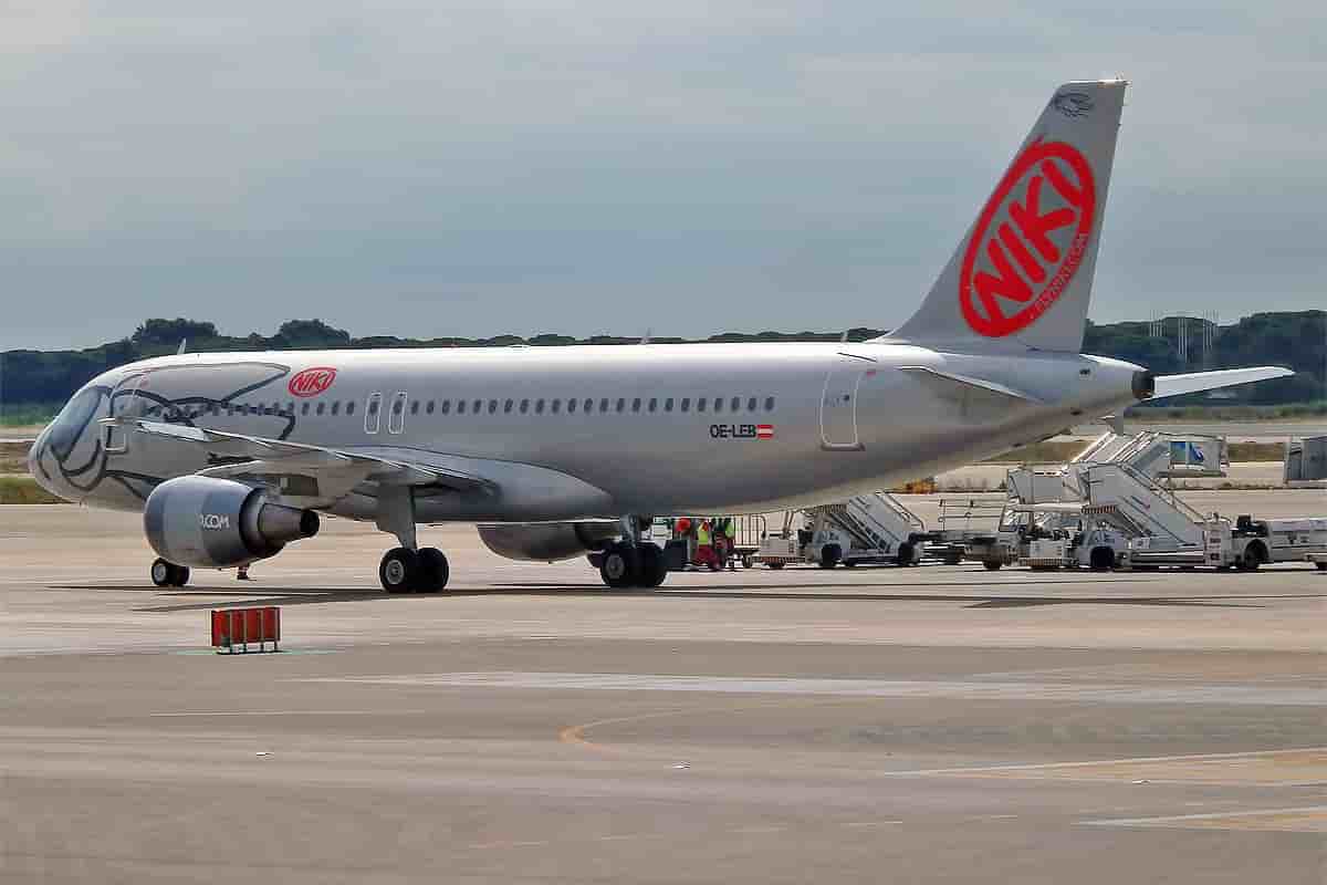 Airbus A321 Flyniki