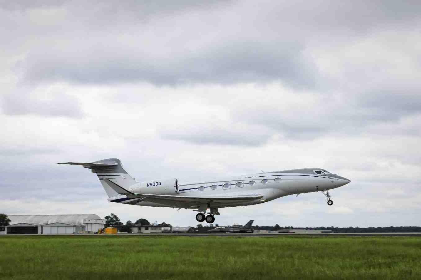 N600G, le cinquième Gulfstream G600 employé pour les essais en vol, a décollé pour la première fois le 29 août 2017.