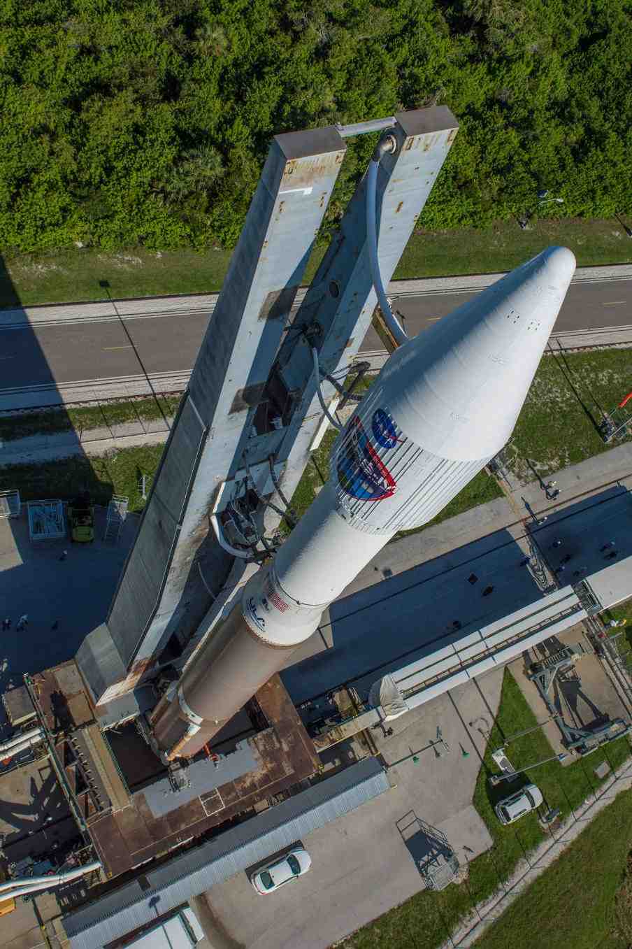 Préparatifs du lanceur sur la base de Cape CAnaveral.