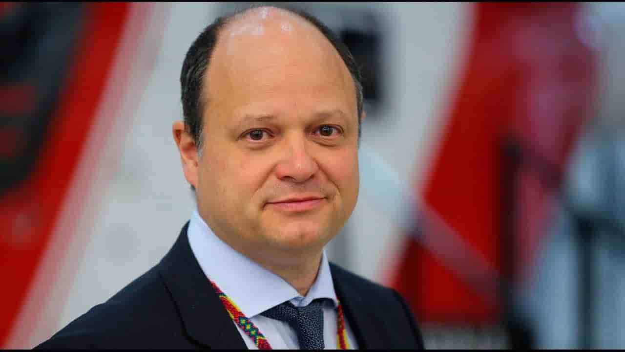 Depuis janvier 2016, Lionel Suchet est directeur l'Innovation, des Applications et de la Science au Cnes.