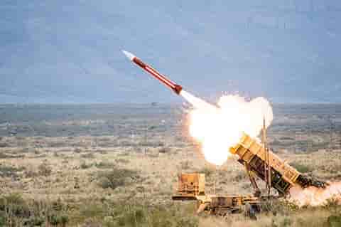 La Roumanie se dote de systèmes de missiles sol-air Patriot.
