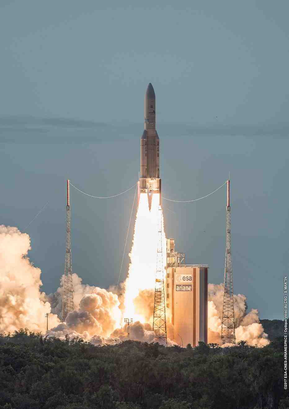 7e mission Arianespace de l'année (4e pour Ariane 5).
