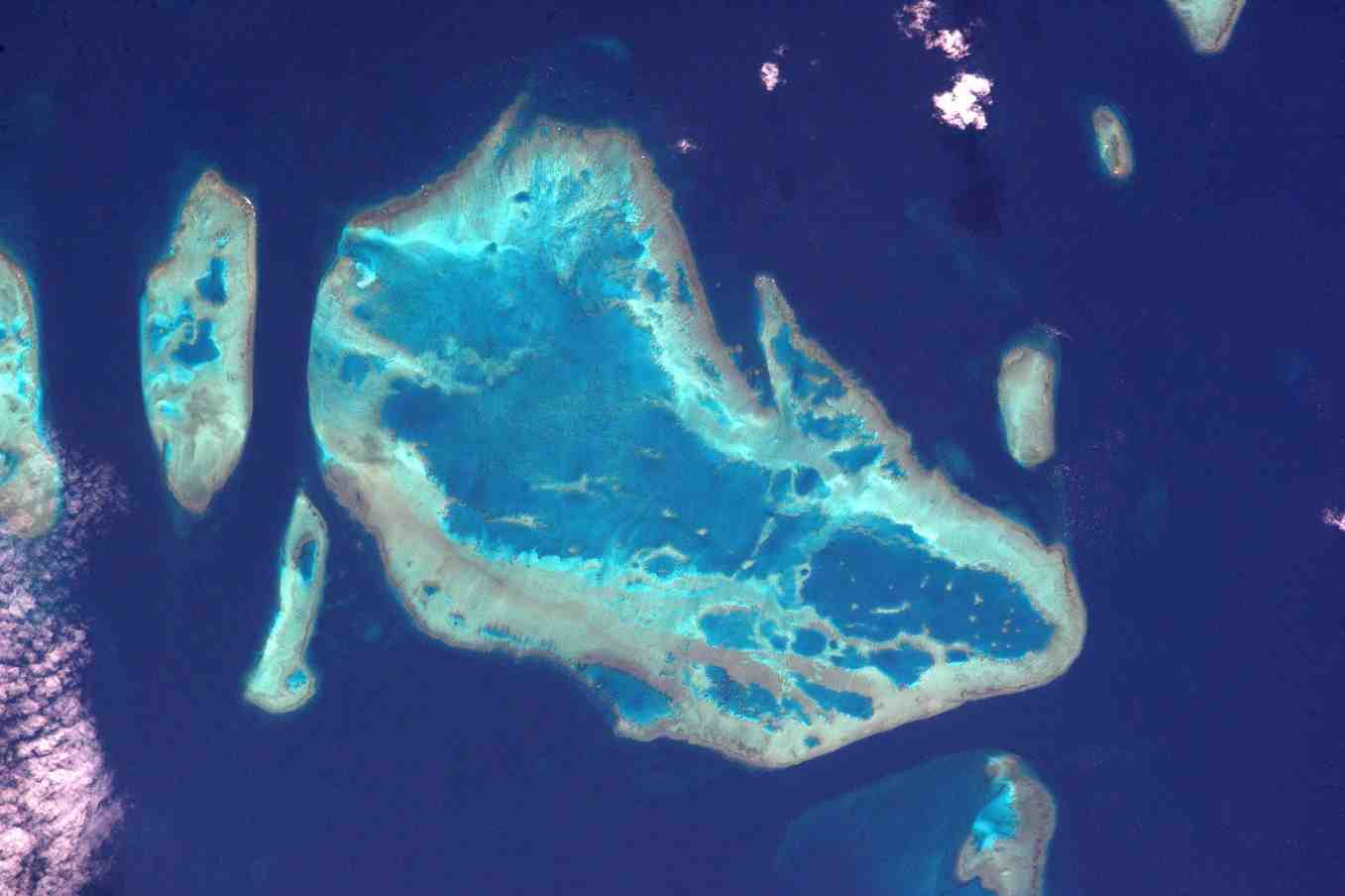 La mer de Corail, vue depuis l’ISS.