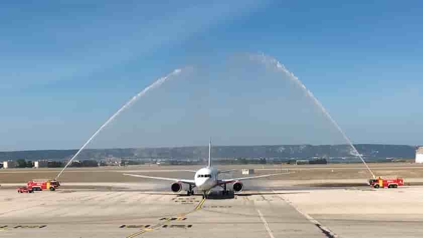 Le baptême du vol Air Canada Rouge Marseille-Montréal, à l'aéroport de Montréal-Trudeau
