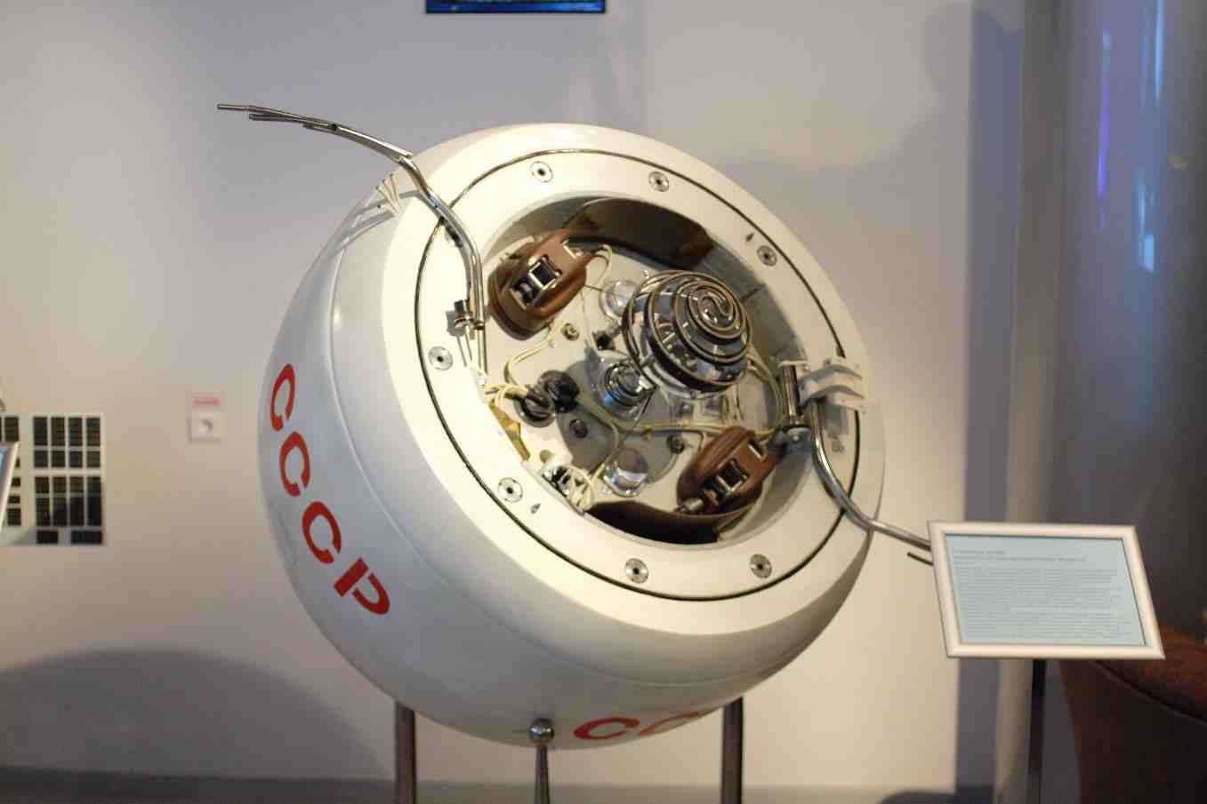 Maquette de l'atterrisseur de Venera 4.